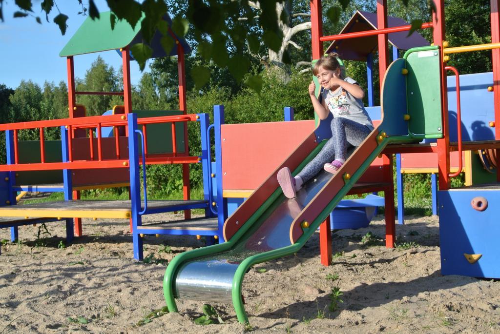 Willa Adamow Mielno  Buitenkant foto